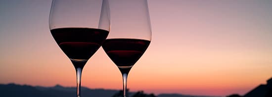Zwei Gläser Rotwein