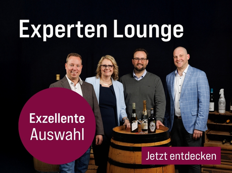 Silkes Weinkeller Weinaktion mit dem Slogan "Wo Wissen auf Geschmack trifft. Experten Lounge". Im Hintergrund vier Personen, die um einen kleinen Tisch mit Wein darauf stehen. Hinweis auf "Exzellente Auswahl". Unten Button "Jetzt entdecken".