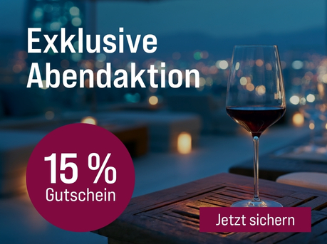 Silkes Weinkeller Weinaktion mit dem Slogan "Nur von 18 bis 24 Uhr auf ausgewählte Weine. Exklusive Abendaktion.". Im Hintergrund eine Dachterrasse am Abend und ein Glas Rotwein auf einem Tisch. Hinweis auf "15 % Gutschein". Unten Button "Jetzt sichern".