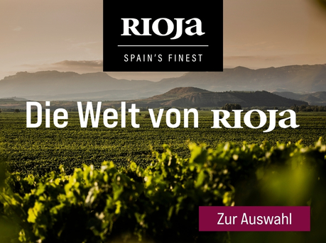 Silkes Weinkeller Weinaktion mit dem Slogan "Entdecken Sie charakterstarke Weine aus Spaniens Top-Region. Die Welt von Rioja". Im Hintergrund Berge, davor ein großes Feld voller Weinreben. Unten Button "Zur Auswahl".