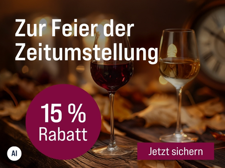 Silkes Weinkeller Weinaktion mit dem Slogan "Erleben Sie neue Zeit mit besonderen Vorteilen. Zur Feier der Zeitumstellung". Im Hintergrund herbstliches Laub, zwei Weingläser und eine Uhr. Hinweis auf "15 % Rabatt". Unten Button "Jetzt sichern". | KI-generiert
