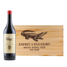 6 Fl. Esprit de Ducourt Red Blend Whiskey Barrel Aged V.S.E. 2022 + original Holzkiste | KI-generiert