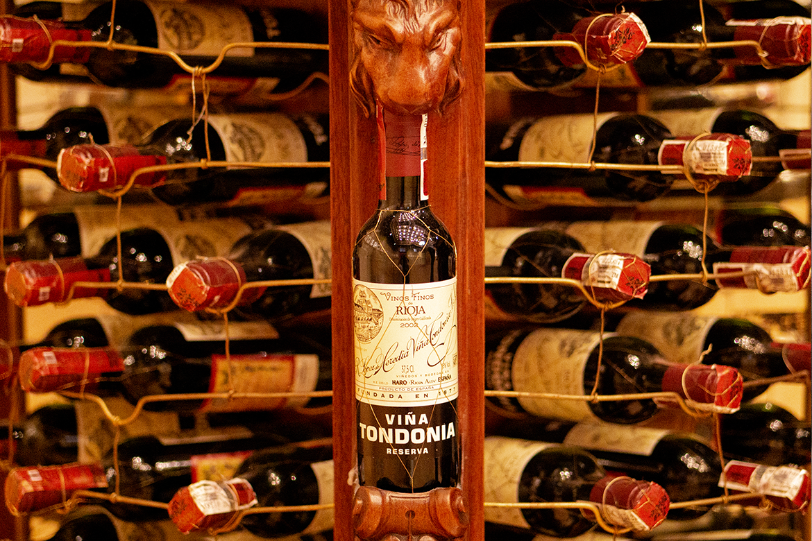 Mehrere Flaschen Vina Tondonia Reserva 2002 | Silkes Weinkeller